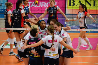 Tauron MKS Dąbrowa Górnicza vs Budowlani Łódź