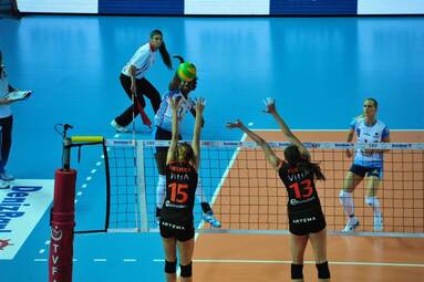 Liga Mistrzyń: Chemik Police - Eczacibasi VitrA Stambuł 3:1