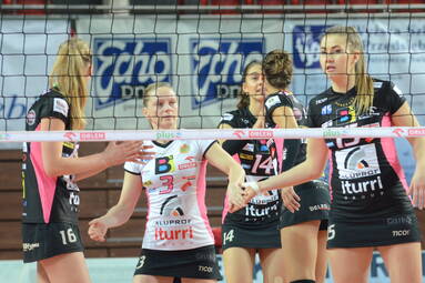 KSZO OSTROWIEC - BKS ALUPROF PROFI CREDIT Bielsko-Biała