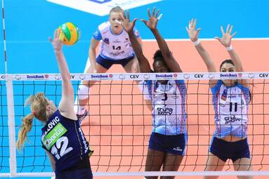 Liga Mistrzyń: Chemik Police - Fenerbahce Grundig Stambuł 0:3