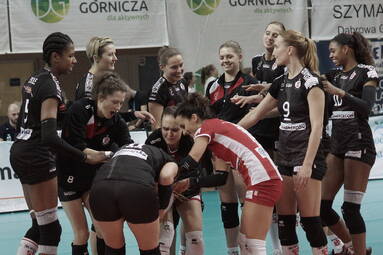 Galerie: MKS Dąbrowa Górnicza - ŁKS Commercecon Łódź 1-3