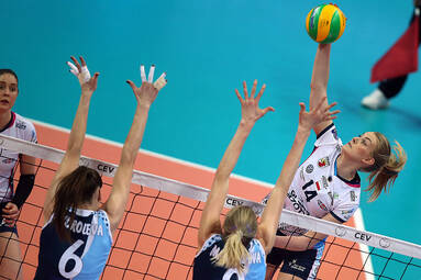 Liga Mistrzyń: Dynamo Kazań - Chemik Police 3:1