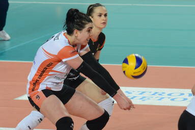 Galeria: KSZO Ostrowiec Świętokrzyski - POLI Budowlani Toruń 3:2