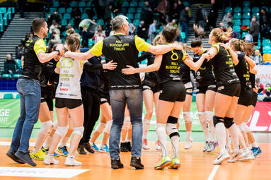 Środa z LSK: Impel Wrocław - POLI Budowlani Toruń 2:3