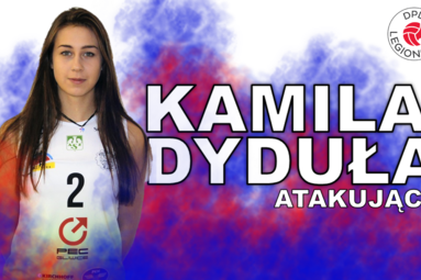 Kamila Dyduła atakującą DPD Legionovii