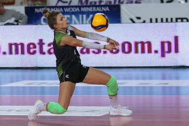 Magdalena Dzikowicz i Kinga Kasprzak żegnają się z #VolleyWrocław