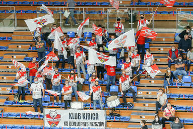 TAURON Liga będzie rozgrywać mecze awansem