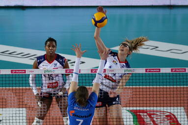 Niedziela z TAURONLigą: Polskie Przetwory Pałac Bydgoszcz - Joker Świecie 3:1