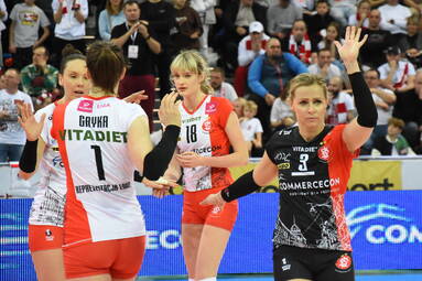 Zdjęcia z meczu ŁKS Commercecon Łódź - Grot Budowlani Łódź 