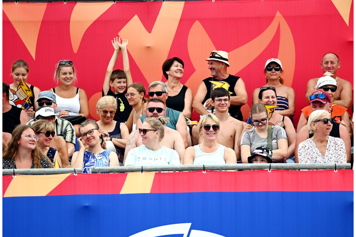 Fala pozytywnego dopingu nad Bałtykiem: Tak kibicowała Ustka na PGE Grand Prix [ZDJĘCIA}